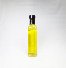 Load image into Gallery viewer, Scallion Infused Olive Oil